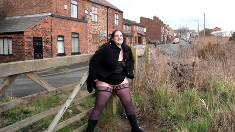 Bbw Amateurs Public Masturbation